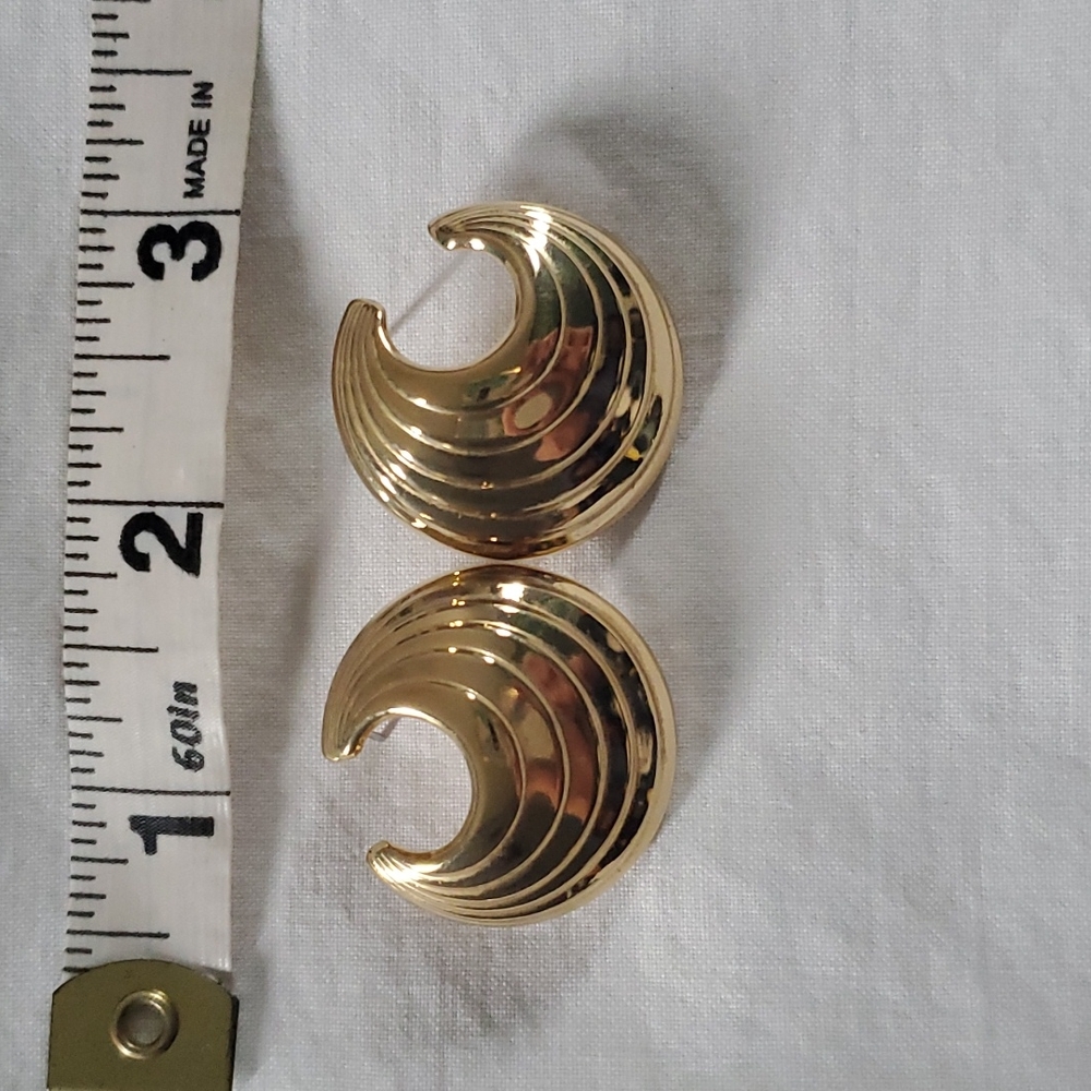 Large gold 90s vintage earrings
